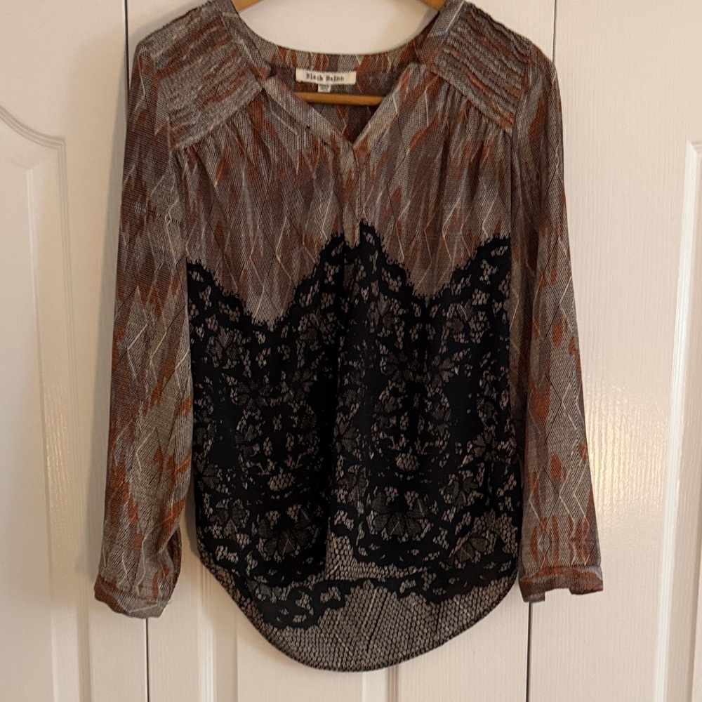 Black Rainn Black and Brown Lace Blouse